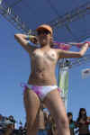 samplebreakerbabes4.jpg (43737 bytes)