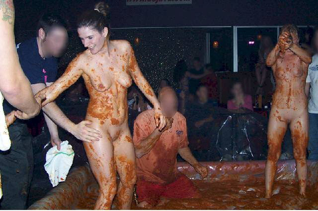 sample foxyboxing20pic8.jpg (56471 bytes)